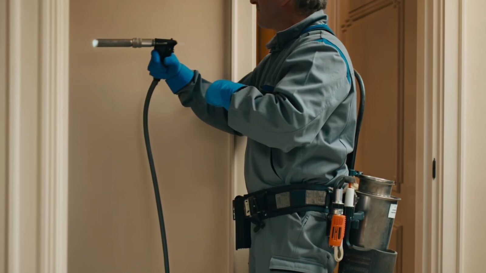 Restoration technician illustrating: Pet odor vs smoke odor: different sources, different treatments